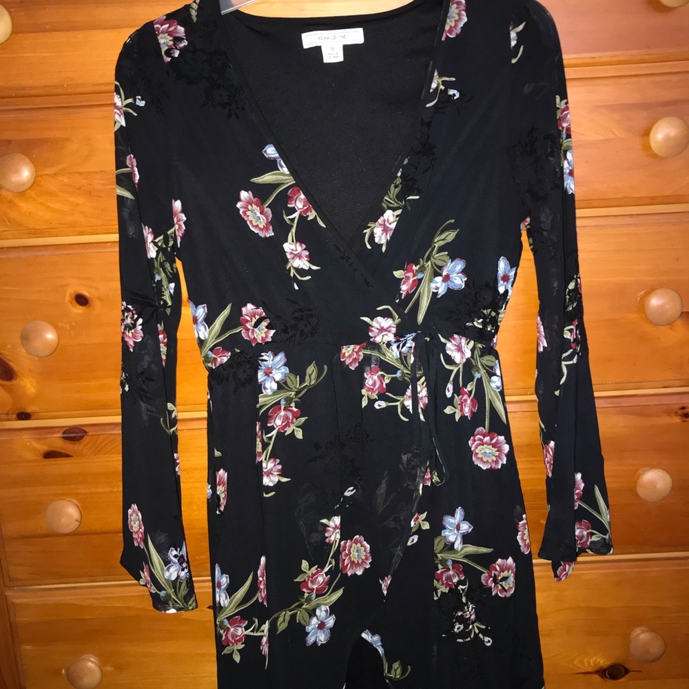 DRESS